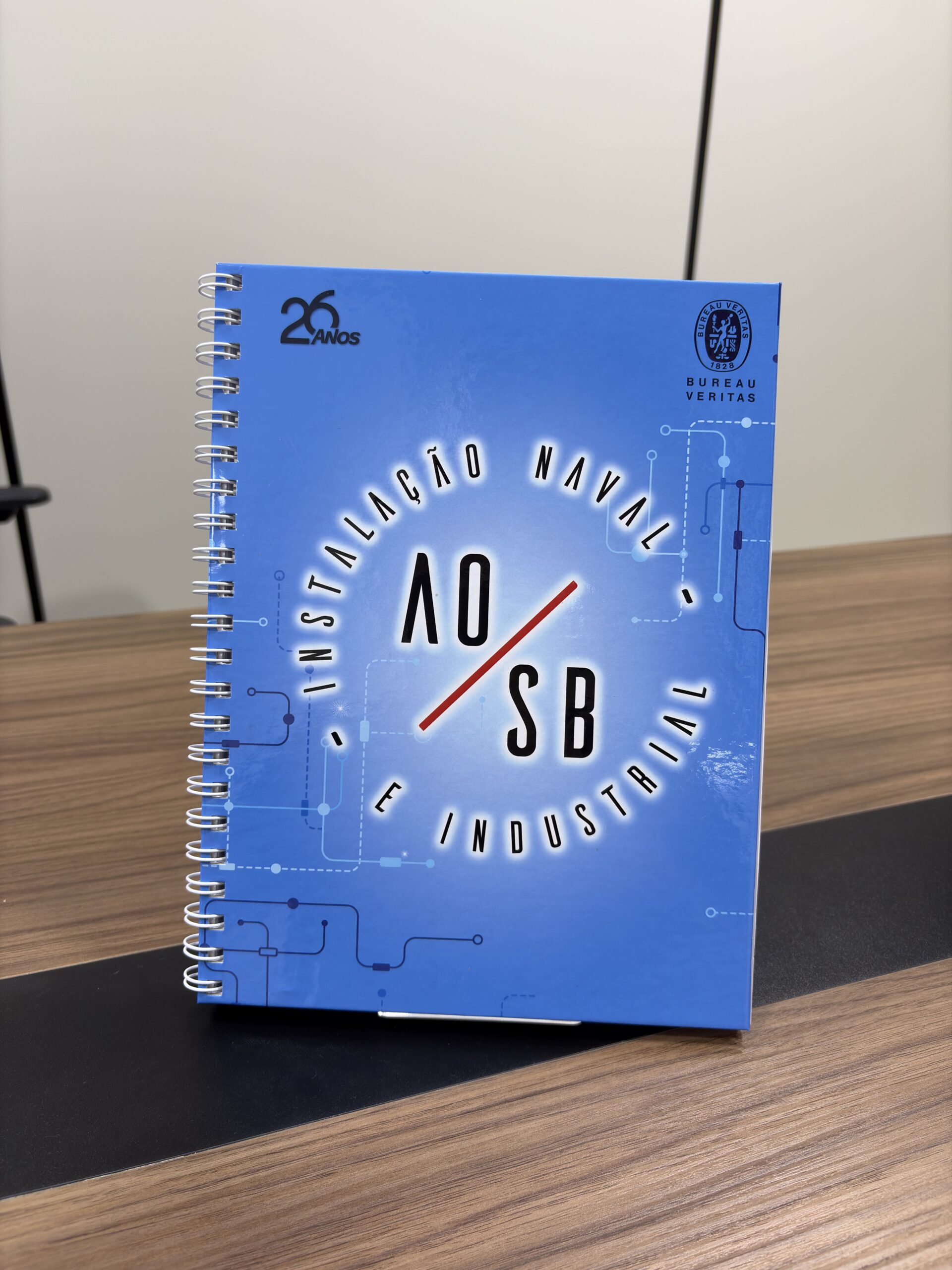 Caderno personalizado para instalação naval e industrial